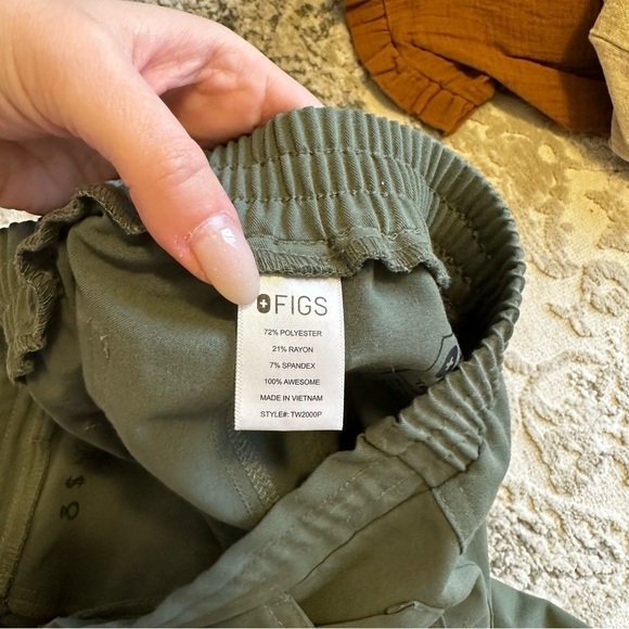 Figs Moss Green Set Yola Pants Pockets Casma Top Short Sleeves Size XXS Women’s - Picture 11 of 12